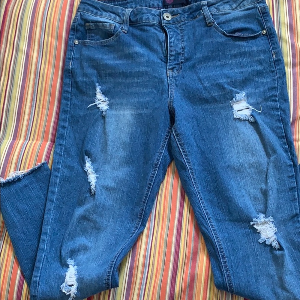 Distressed, mid rise, skinny jeans